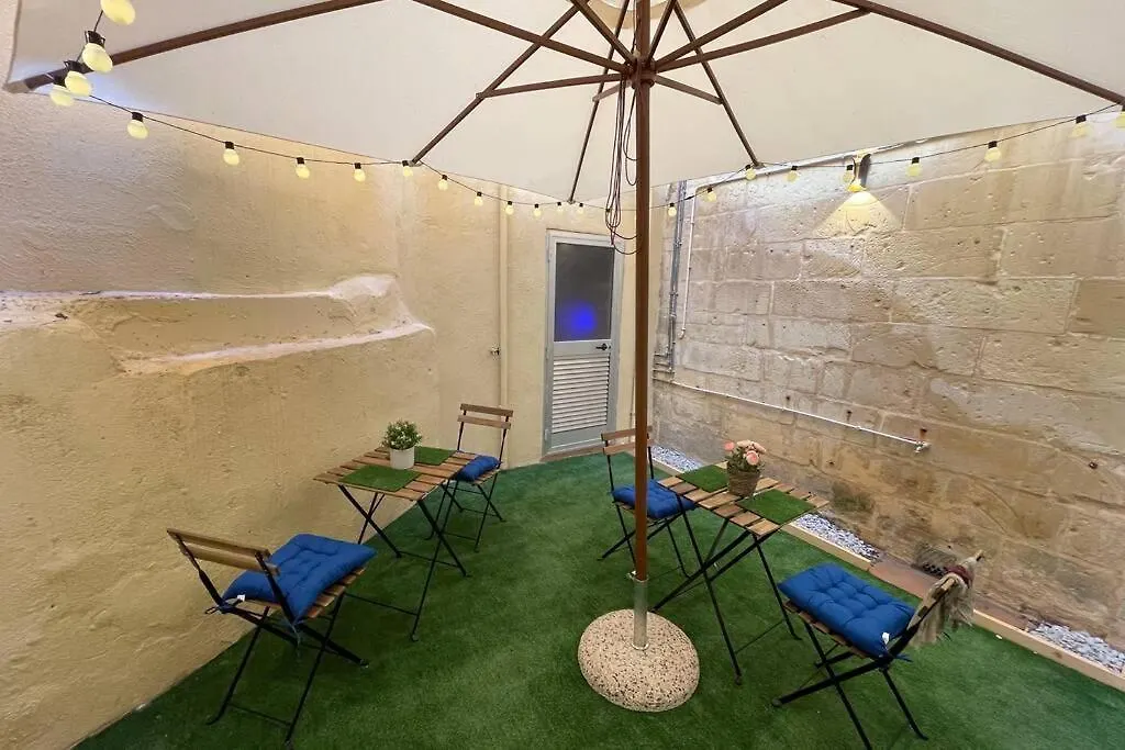 Apartment 2 Bed Apt In Heart Of St Julians - 5Min From Seafront Saint Julian's Malta