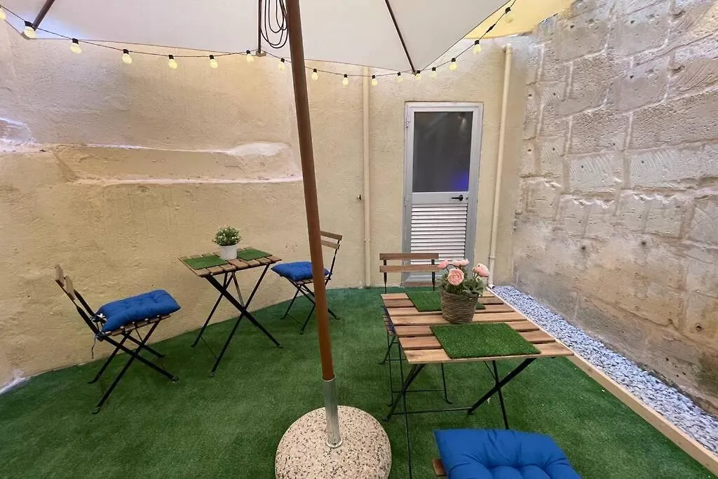 2 Bed Apt In Heart Of St Julians - 5Min From Seafront Saint Julian's Apartment